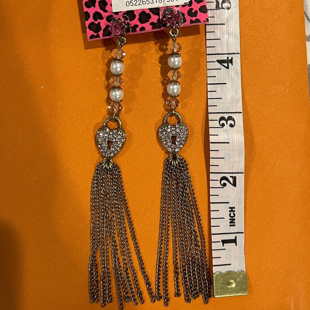 NWT Betsey Johnson Pink Crystal & Pearl Heart Lock Chain Tassel Y2K Earrings